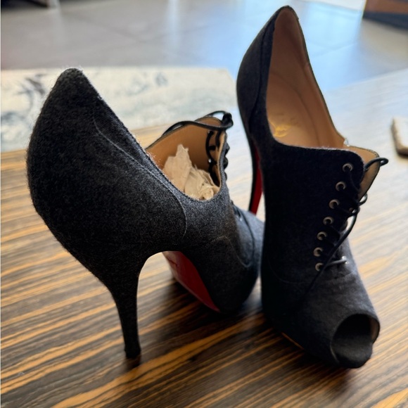 Christian Louboutin felt gray open toe bootie